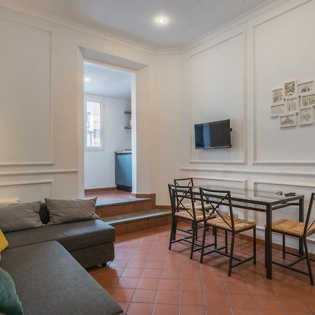 Joivy Trevi Fountain'S Relais Apartment Rome Bagian luar foto