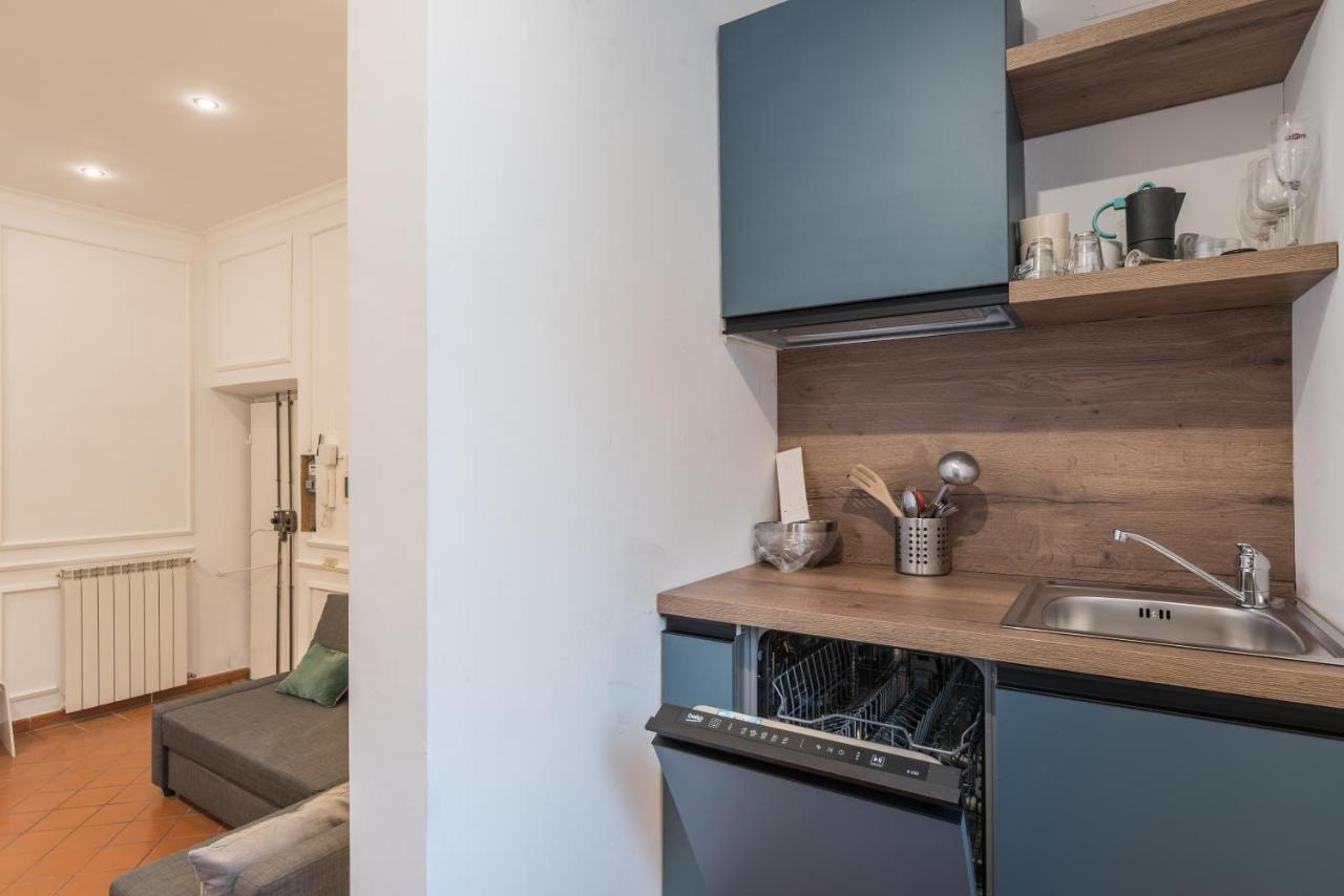 Joivy Trevi Fountain'S Relais Apartment Rome Bagian luar foto